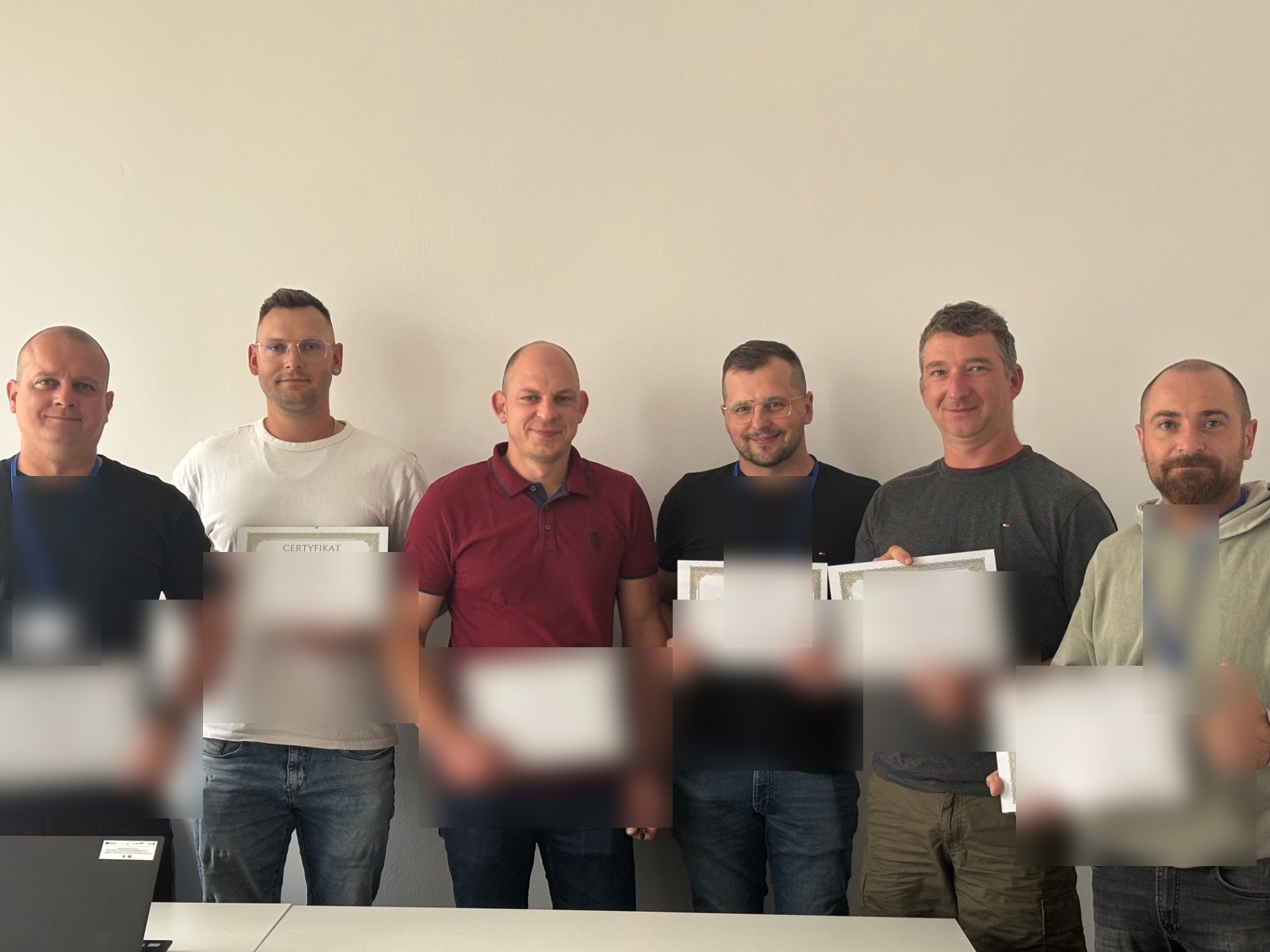 Zakończenie lipcowego szkolenia TOMSAD i rozdanie certyfikatów – uczestnicy kursu PZT, 12 lipca 2026, Kosakowo koło Gdyni