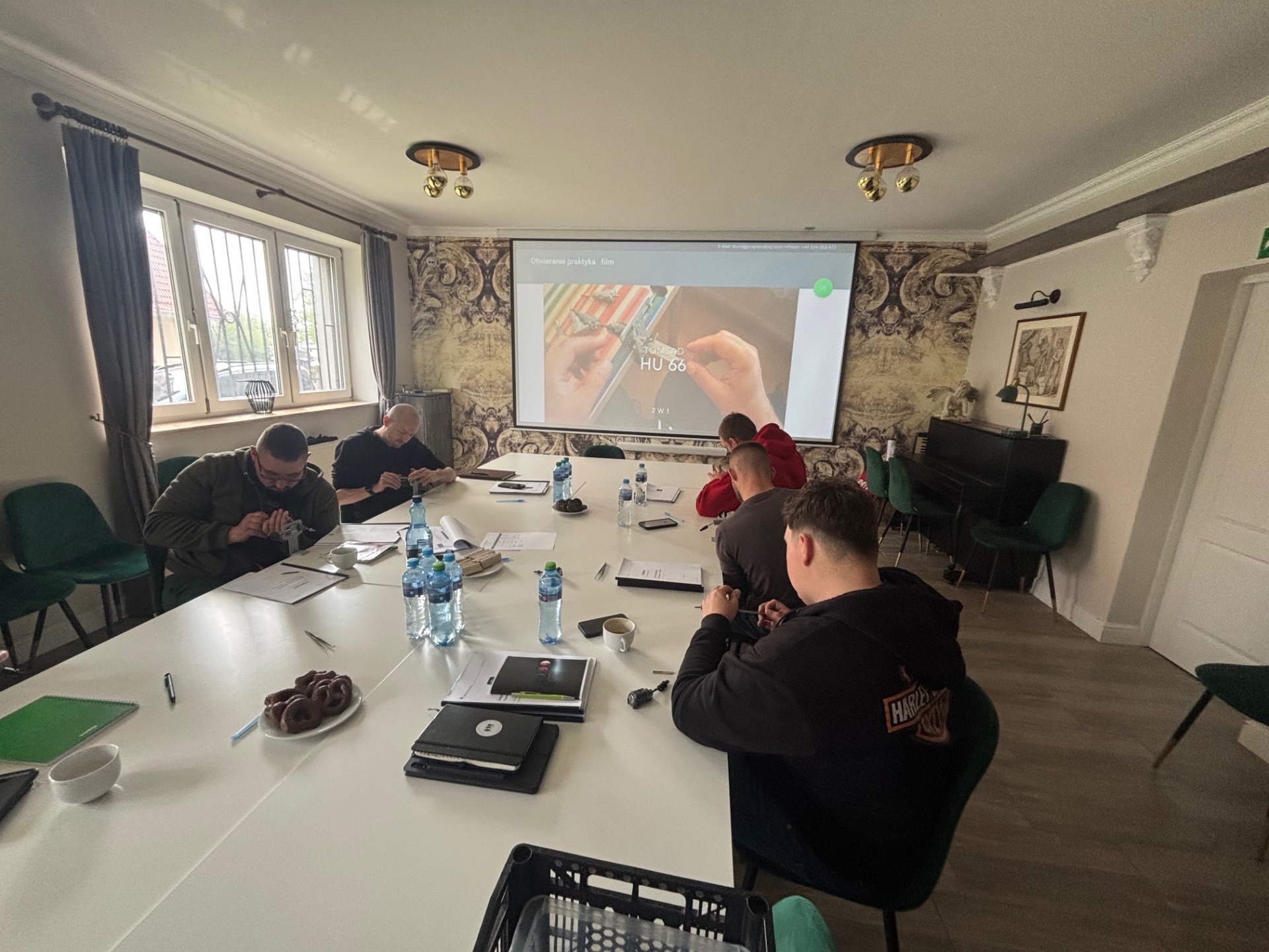 Kursanci TOMSAD podczas warsztatów z narzędziami Lishi HU66 – maj 2026, Kosakowo koło Gdyni